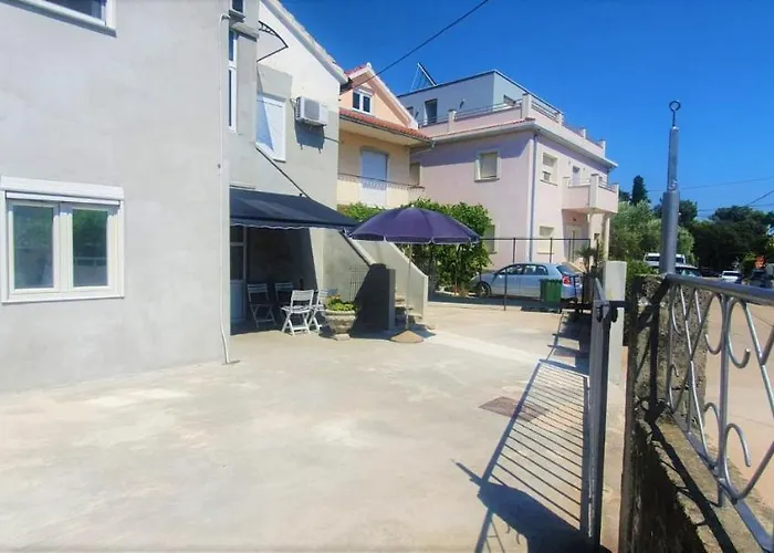 Apartment Fain - Private Parking