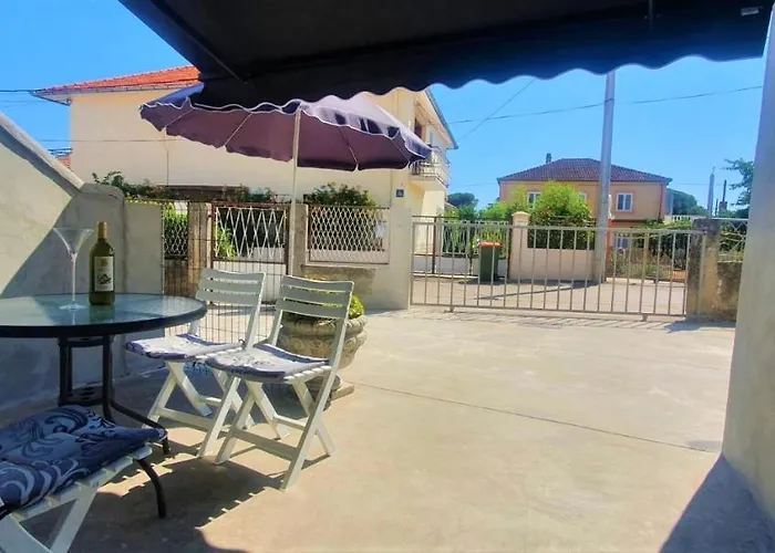Apartment Fain - Private Parking