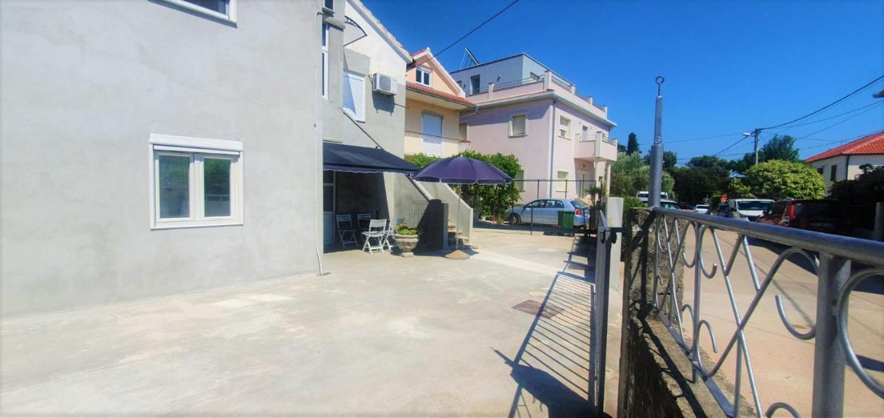 Fain - Private Parking Apartment Zadar
