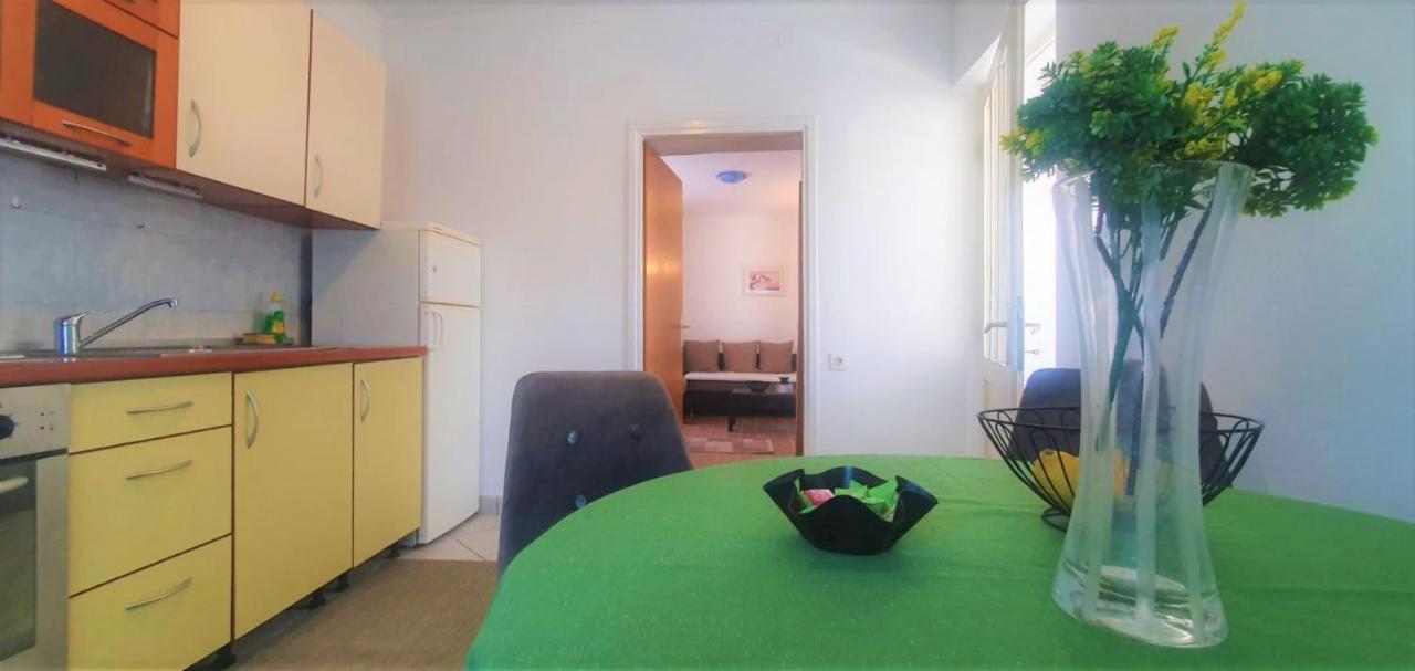 Apartment Fain - Private Parking *
